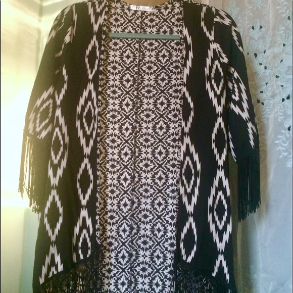 Southwestern Geo Print Fringe Cardigan Kimono M/L - Picture 5 of 7